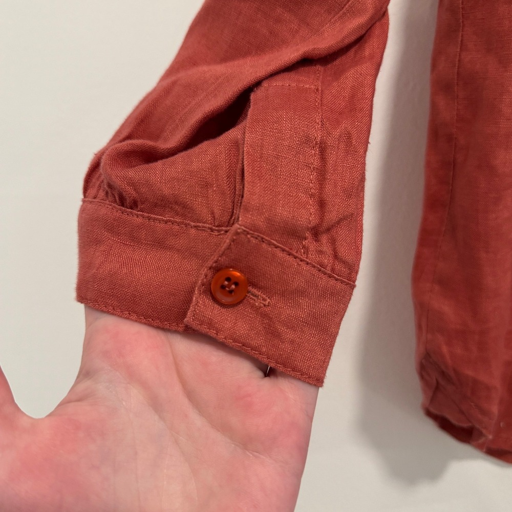 Women's Rust Button-Down Top - Picture 11 of 12